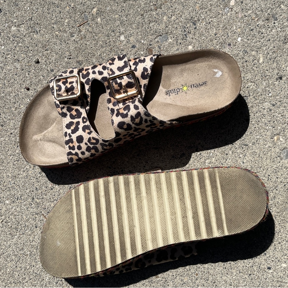 Leopard print rainbow sandals